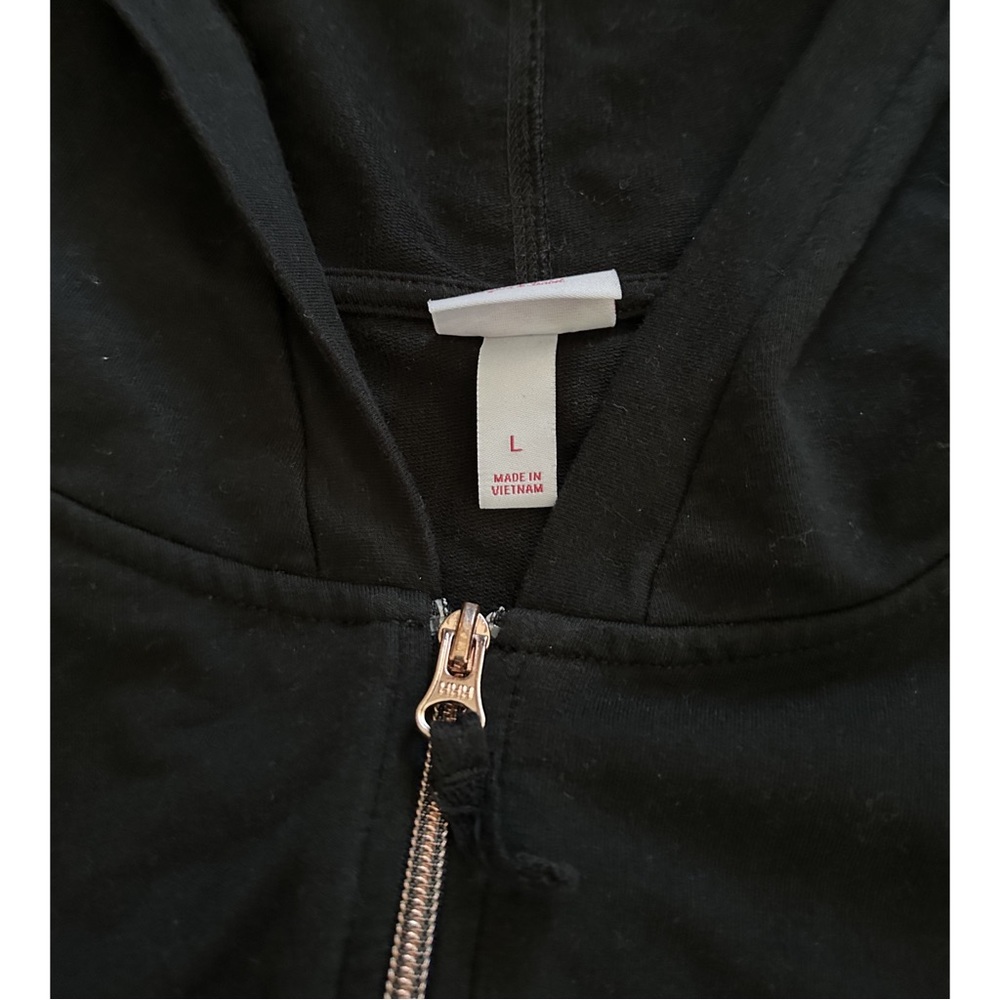 Ingrid & Isabel Black Maternity Hoodie - Picture 3 of 5